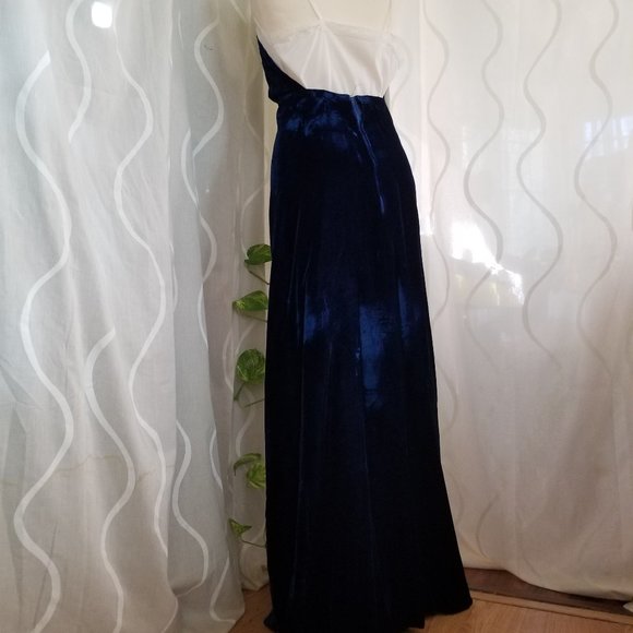 Vintage 1970s velvet dress w lace halter, Vampy backless long retro vntg maxi - Picture 9 of 15